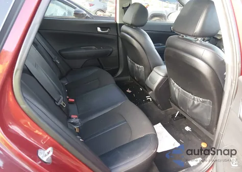 2018 Kia Optima S z USA, uszkodzony, nr VIN 5XXGT4L3XJG237047